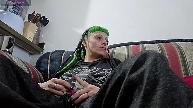 freyaa sorcerees online show from 10/19/25, 02:12