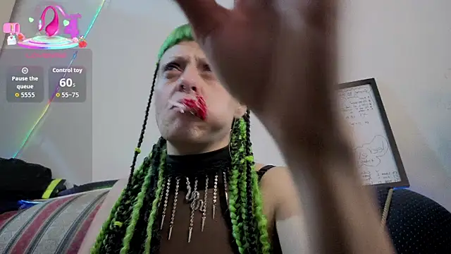 freyaa sorcerees online show from 10/25/25, 03:14