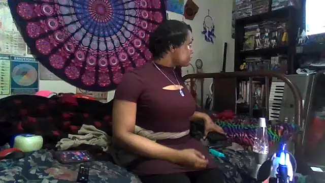 GardeniaFields online show from 11/28/25, 05:43