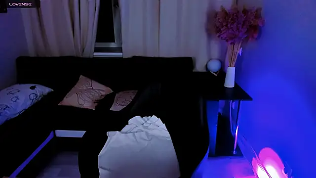 Snapshot of Melissa_Rood chatting on 03/07/25, 04:22 Melissa Rood online show from 03/07/25, 04:22