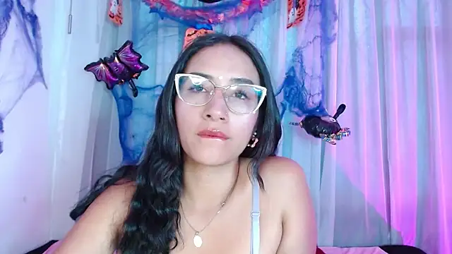 violettsuncs online show from 10/17/25, 09:39