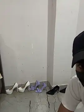 Hotswetie online show from 03/10/25, 03:20