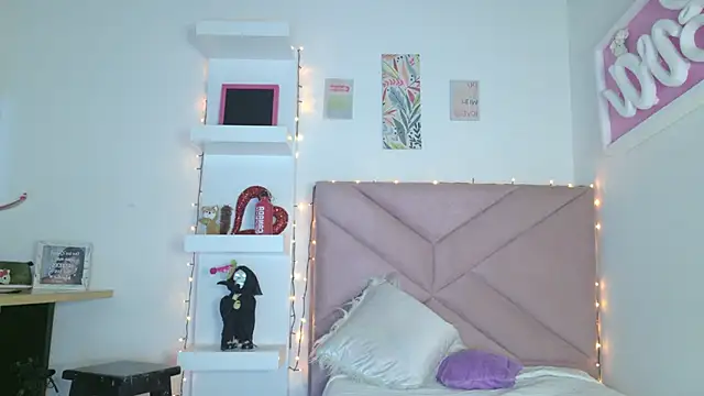 eva sin18 online show from 04/09/26, 06:19