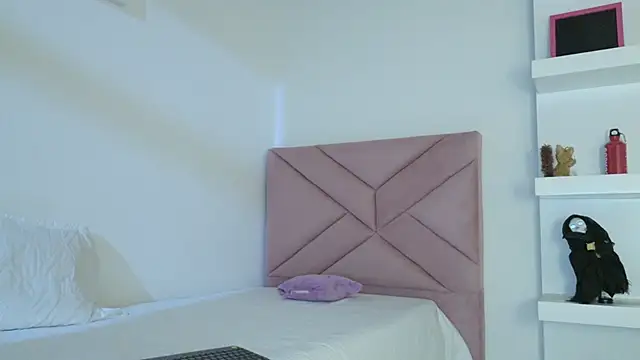 eva sin18 online show from 05/18/26, 12:18