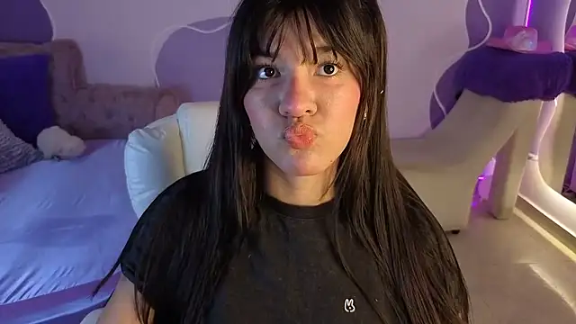 auroracute02 online show from 01/08/26, 01:13