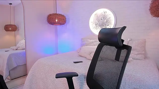 OLIVER COLT online show from 03/07/26, 03:03