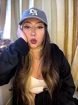 VictoriaGerard Pink online show from 09/12/25, 12:55