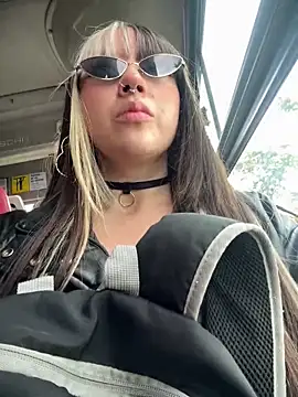 VictoriaGerard Pink online show from 09/23/25, 03:37