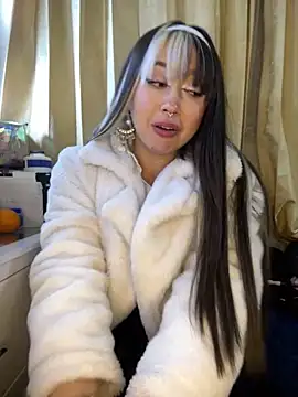 VictoriaGerard Pink online show from 10/01/25, 12:49