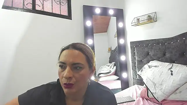 Milf-Prettyboobs online show from 03/04/26, 11:11