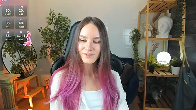 Snapshot of Clare__Florence chatting on 03/18/25, 01:31 Clare Florence online show from 03/18/25, 01:31