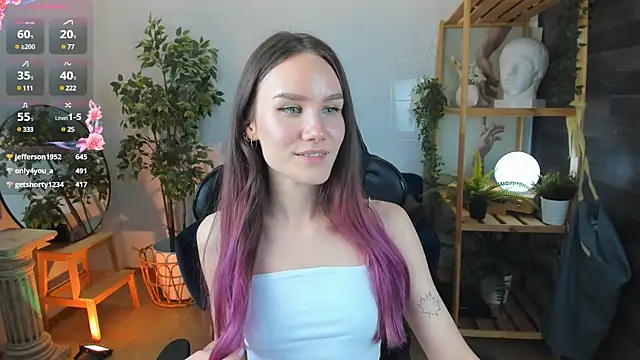 Snapshot of Clare__Florence chatting on 03/18/25, 07:42 Clare Florence online show from 03/18/25, 07:42