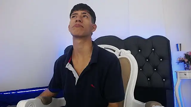 dareck 18 online show from 03/13/25, 11:05