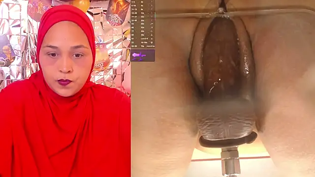 Snapshot of BBWHijab chatting on 06/22/26, 12:35 BBWHijab online show from 06/22/26, 12:35