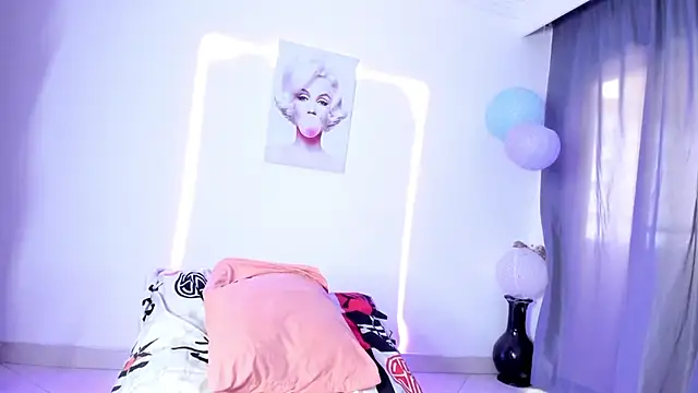 sweet cinamon online show from 10/19/25, 01:23