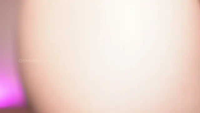 Snapshot of sweetlittlevenus chatting on 04/28/26, 02:27 sweetlittlevenus online show from 04/28/26, 02:27