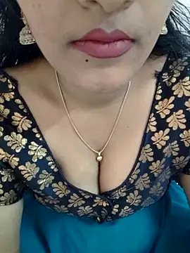 priya 00143 online show from 12/18/25, 06:41