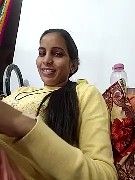 Snapshot of Hotty-Nidhi chatting on 01/18/26, 05:55 Hotty-Nidhi online show from 01/18/26, 05:55