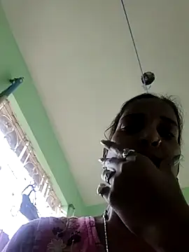 Snapshot of Hotty-Nidhi chatting on 02/12/26, 04:07 Hotty-Nidhi online show from 02/12/26, 04:07