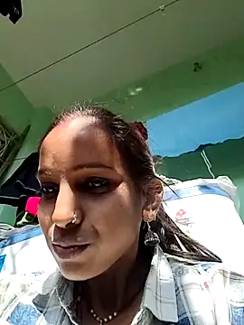Snapshot of Hotty-Nidhi chatting on 02/17/26, 04:20 Hotty-Nidhi online show from 02/17/26, 04:20