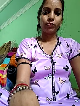Snapshot of Hotty-Nidhi chatting on 02/25/26, 03:38 Hotty-Nidhi online show from 02/25/26, 03:38