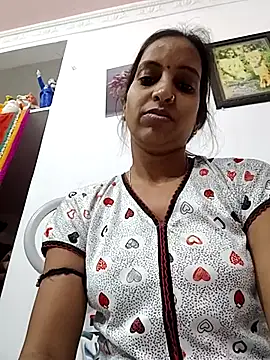 Snapshot of Hotty-Nidhi chatting on 02/27/26, 01:38 Hotty-Nidhi online show from 02/27/26, 01:38