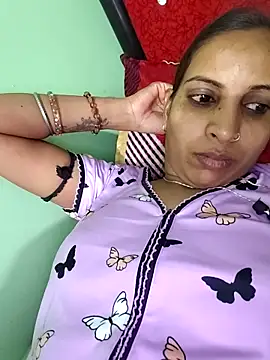Snapshot of Hotty-Nidhi chatting on 03/05/26, 05:09 Hotty-Nidhi online show from 03/05/26, 05:09