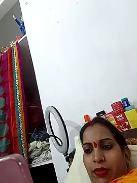 Snapshot of Hotty-Nidhi chatting on 03/19/26, 10:19 Hotty-Nidhi online show from 03/19/26, 10:19