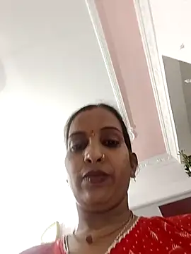 Snapshot of Hotty-Nidhi chatting on 03/31/26, 04:18 Hotty-Nidhi online show from 03/31/26, 04:18