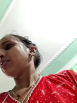 Snapshot of Hotty-Nidhi chatting on 04/03/26, 05:05 Hotty-Nidhi online show from 04/03/26, 05:05