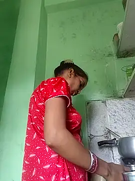 Snapshot of Hotty-Nidhi chatting on 04/04/26, 06:44 Hotty-Nidhi online show from 04/04/26, 06:44
