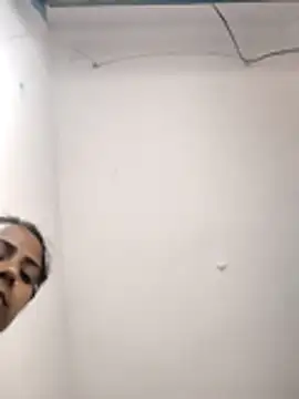 indiancute43 online show from 07/18/26, 10:52