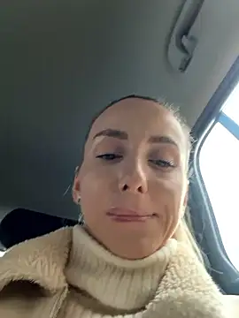 AlexisWhit online show from 12/05/25, 08:34