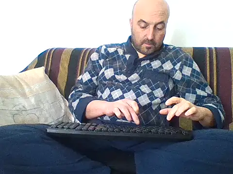 maxxxio12 online show from 03/15/25, 09:52