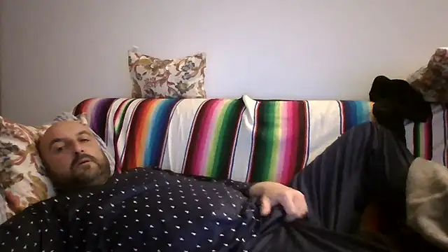 maxxxio12 online show from 04/15/26, 07:21