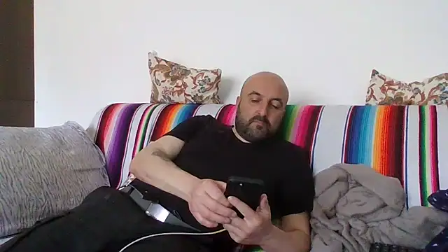 maxxxio12 online show from 04/17/26, 04:32