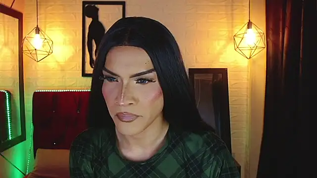 agatha rodriguez online show from 11/10/25, 01:32