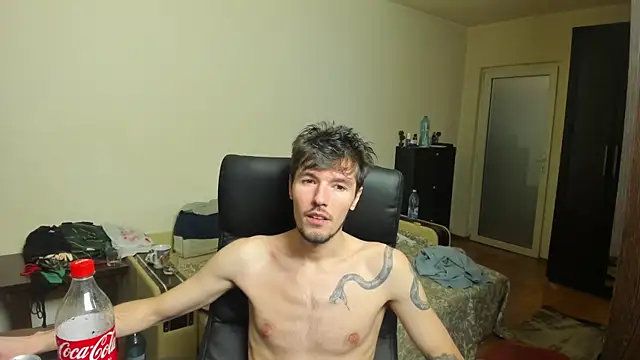 Snapshot of JustinPorno chatting on 10/01/25, 10:38 JustinPorno online show from 10/01/25, 10:38