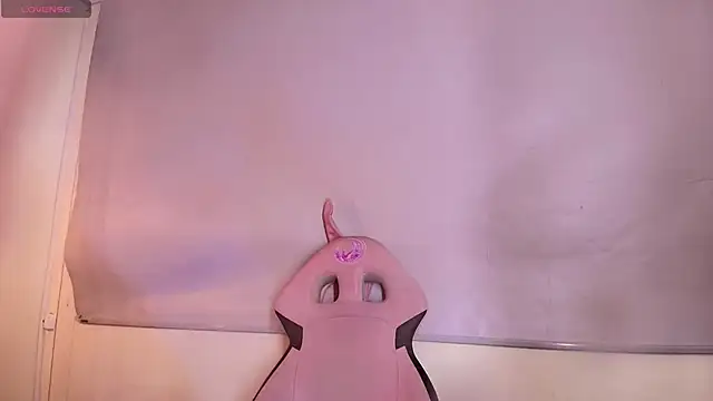 adara evanss online show from 11/27/25, 08:00