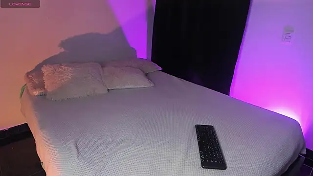 adara evanss online show from 12/20/25, 01:34