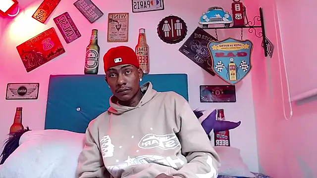 lili roussi online show from 11/21/25, 12:43