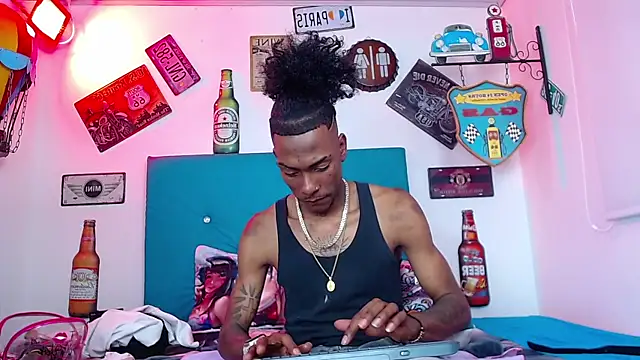 lili roussi online show from 02/09/26, 08:13