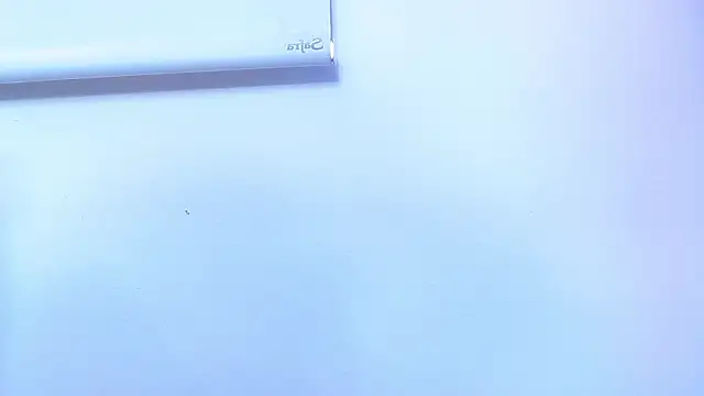 lili roussi online show from 02/13/26, 07:54