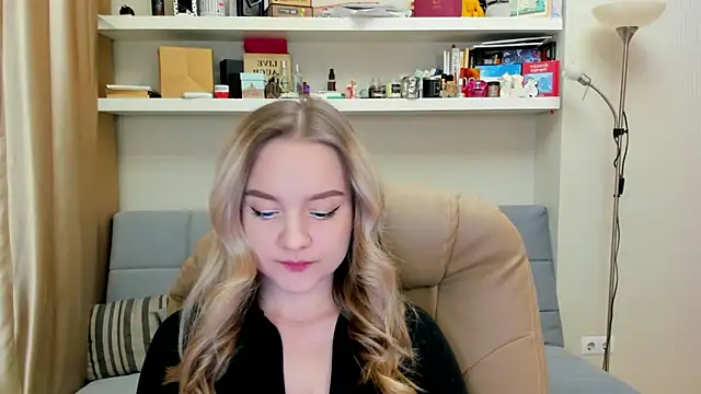 Kara Smith  online show from 01/17/25, 10:34