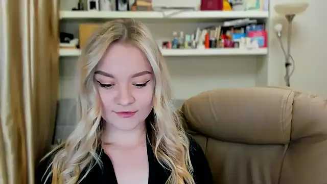 Kara Smith  online show from 10/11/25, 09:24