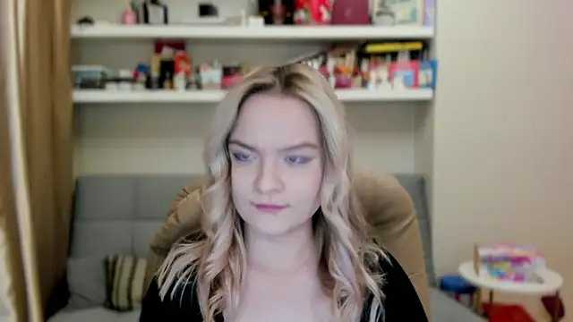 Kara Smith  online show from 06/19/26, 11:08