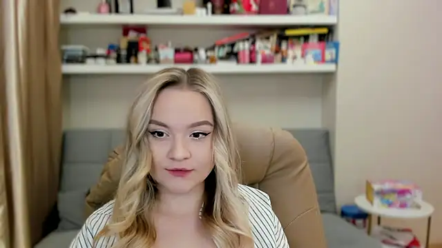Kara Smith  online show from 06/26/26, 11:20
