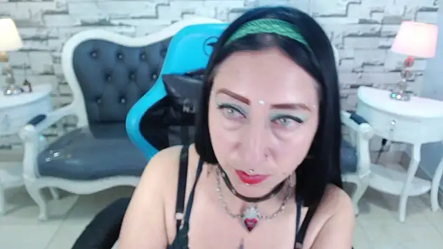 valeria a1 online show from 03/18/25, 04:04