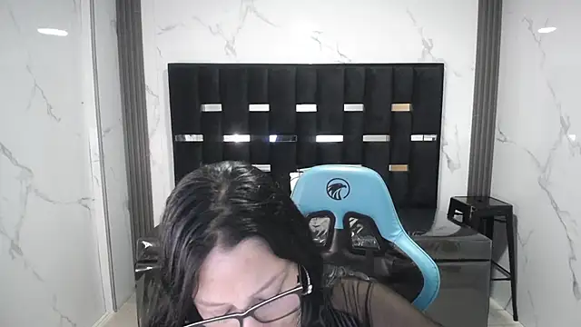 valeria a1 online show from 11/14/25, 02:38