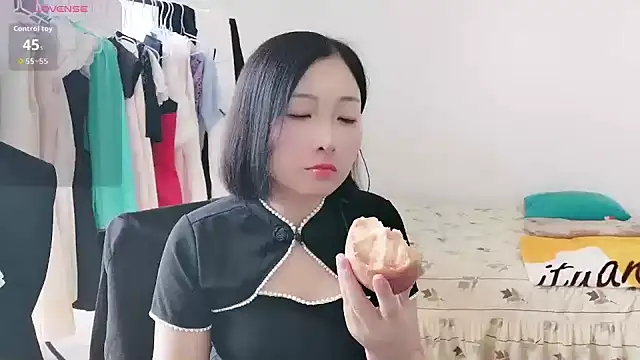 Rachel-6600 online show from 09/15/25, 02:22